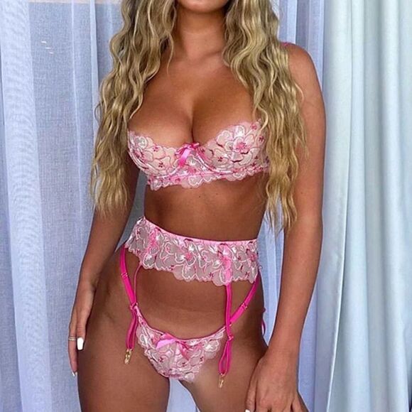 Sexy Sheer Floral Embroidered Lingerie Set - Picture 2 of 13